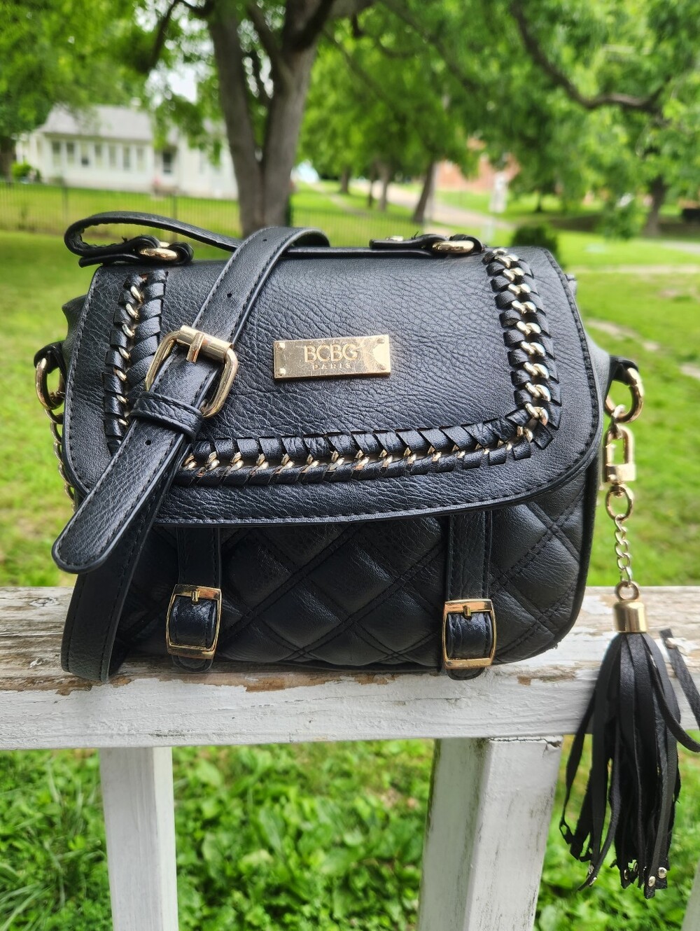BCBG Paris Vintage Quilted Leather Crossbody with Tassel and Chain Trim EUC - Picture 12 of 12